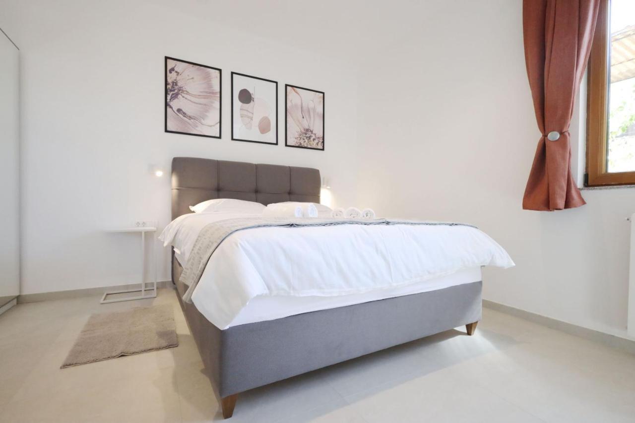 Apartments Maestral Медулин Экстерьер фото