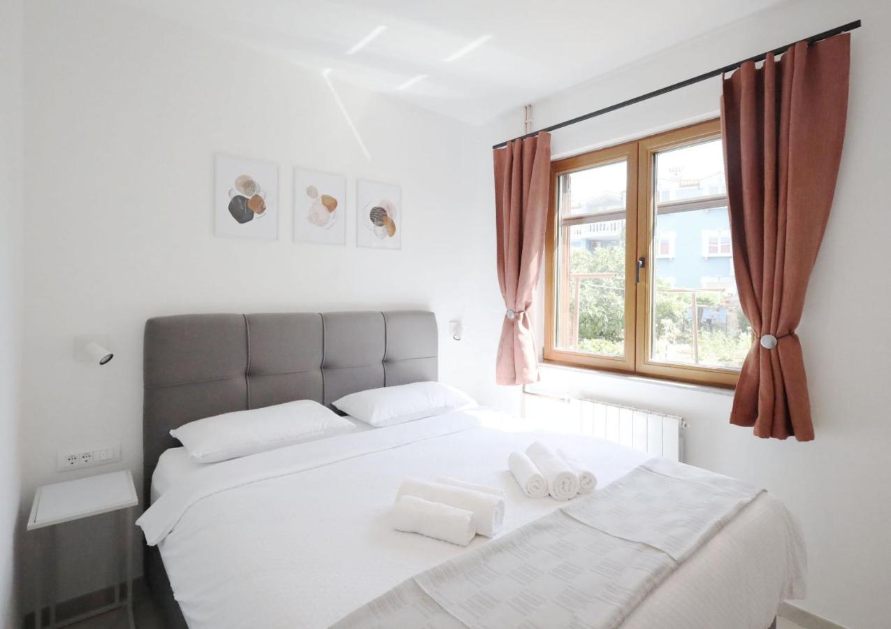 Apartments Maestral Медулин Экстерьер фото